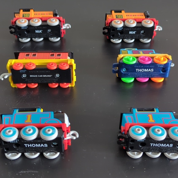 Colorful Thomas The Train Engine Toy Set - Picture 2 of 3